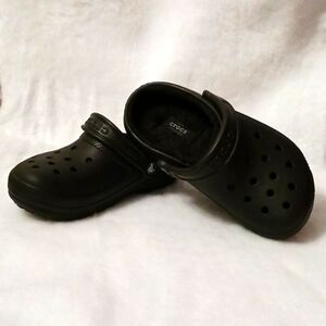 Sherpa lined, black crocs, unisex